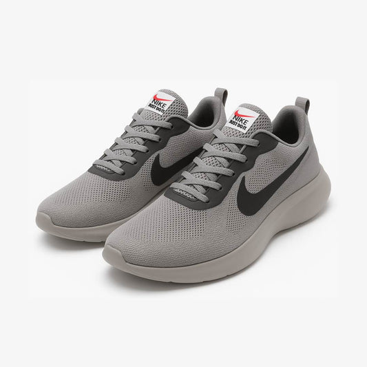 Nike Lightweight Sports Shoes